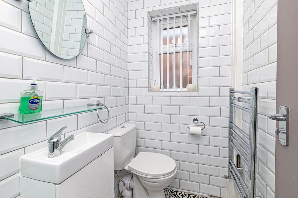3 Bedroom Holiday House Liverpool Dış mekan fotoğraf