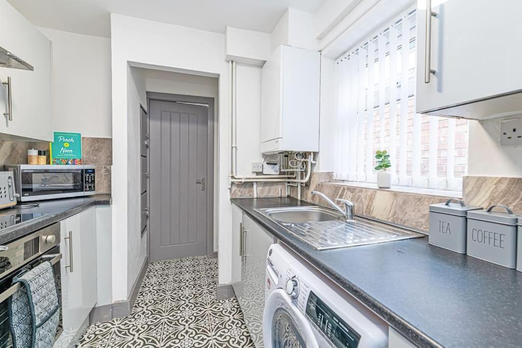 3 Bedroom Holiday House Liverpool Dış mekan fotoğraf
